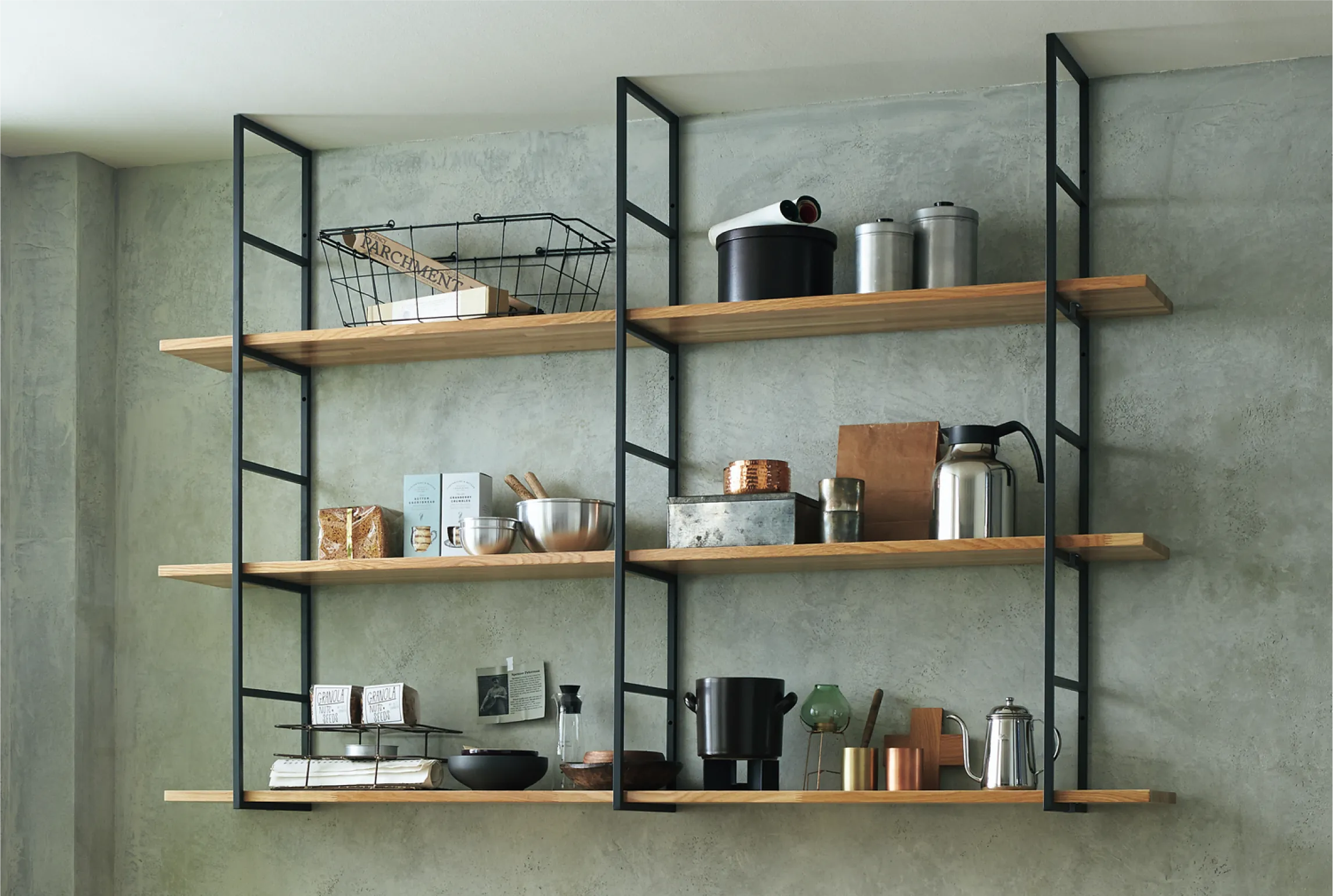 Frame kitchen 系列 松、橡木+鐵件