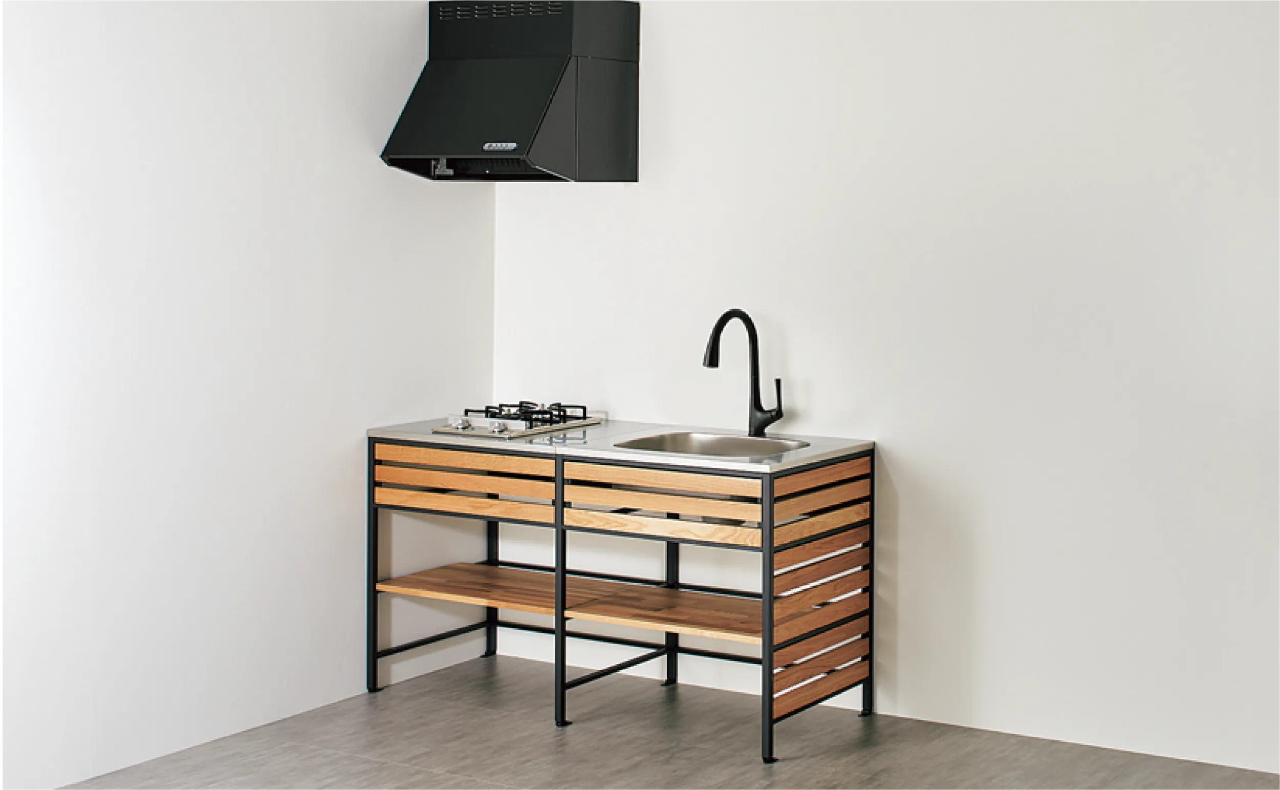 Frame kitchen 系列 松、橡木+鐵件