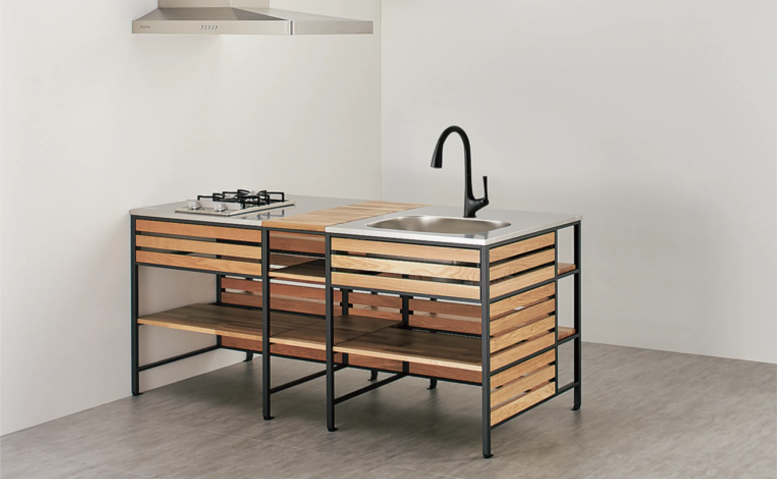 Frame kitchen 系列 松、橡木+鐵件